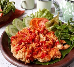 Resep Cara Membuat Ayam Geprek Crispy Mudah